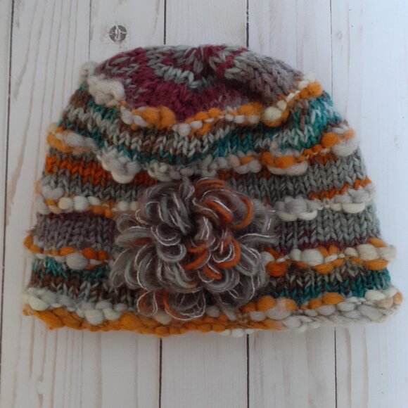 Chunky Knit Wool Beanie with Flower Gray Yellow - Picture 1 of 10